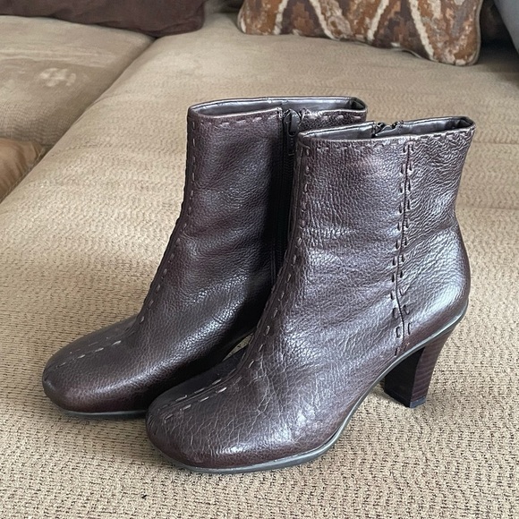 Arturo Chiang Brown Women’s Size 6 Ankle Booties - Picture 5 of 8